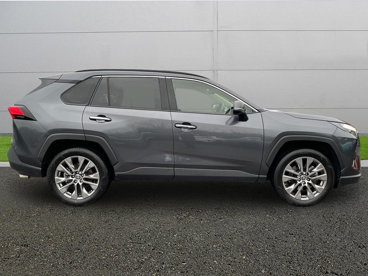 Used Toyota RAV4 2022 for sale - 76996601: Photo 8