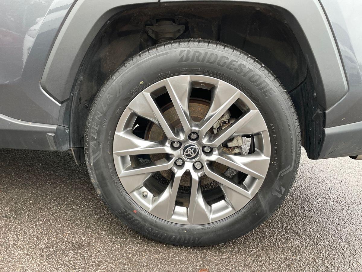 Used Toyota RAV4 2022 for sale - 76996601: Photo 9