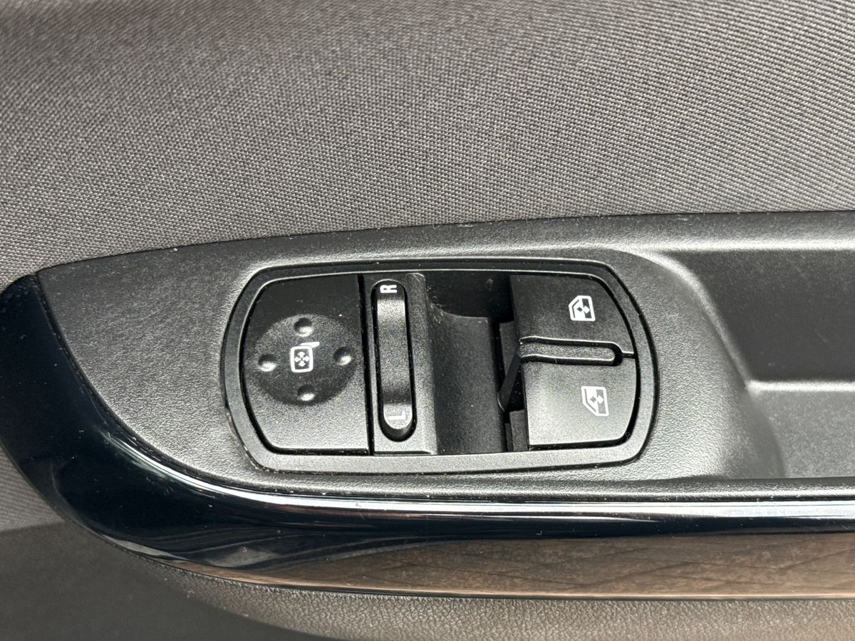 Used Vauxhall Corsa 2017 for sale - 77778370: Photo 20