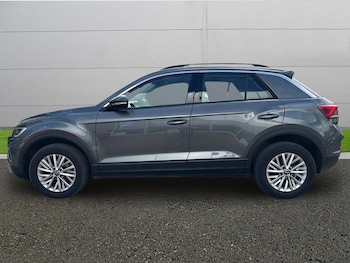 Used Volkswagen T-Roc 2022 for sale - 78463723: Photo