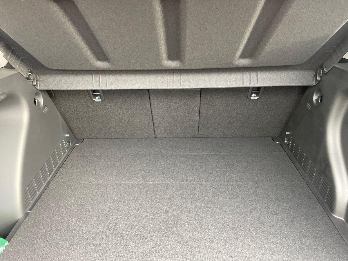 Used Hyundai KONA 2025 for sale - 76865774: Photo 12