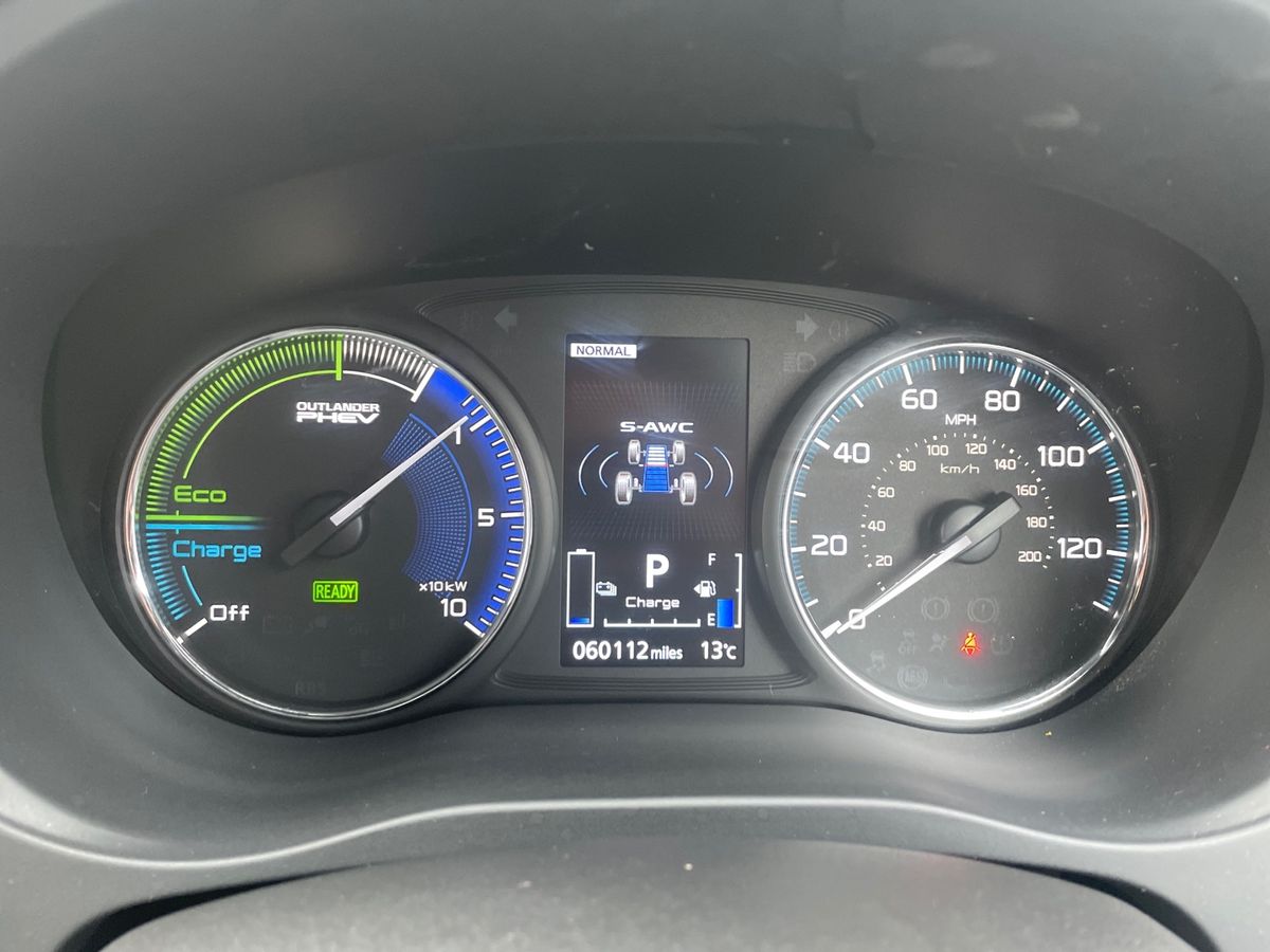 Used Mitsubishi Outlander 2020 for sale - 78137052: Photo 14