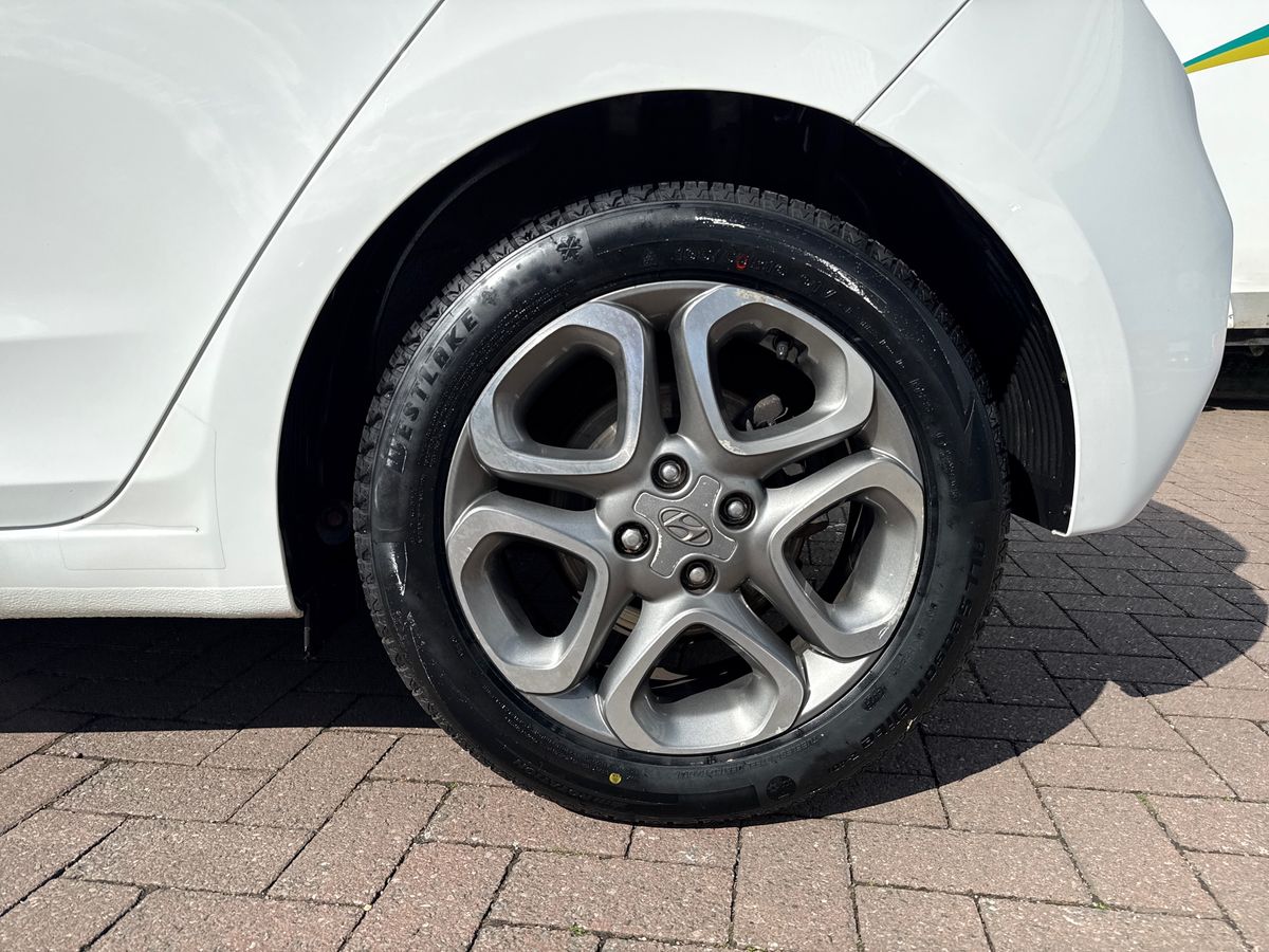 Used Hyundai i20 2019 for sale - 78036682: Photo 9