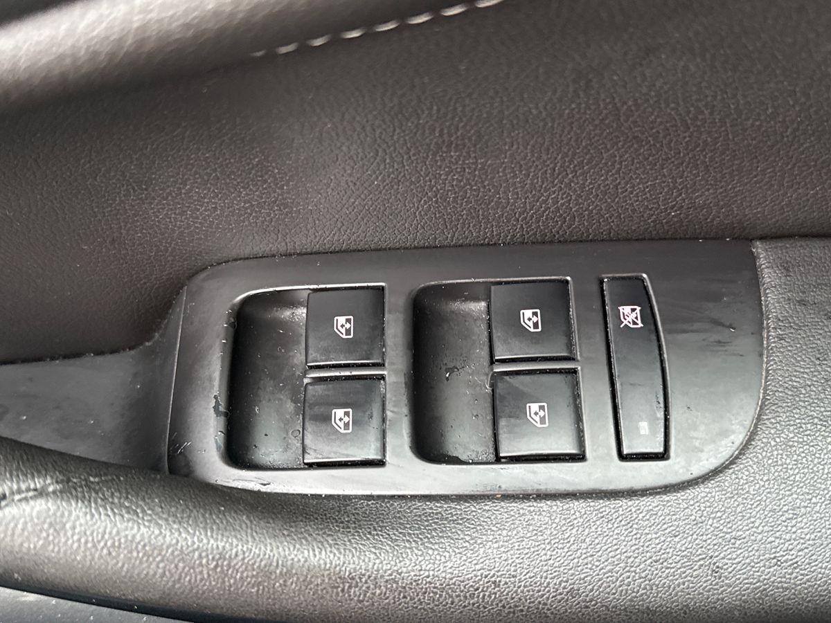 Used Vauxhall Zafira 2015 for sale - 77560578: Photo 20