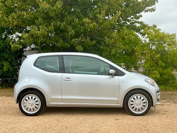 Used Volkswagen up! 2015 for sale - 75704357: Photo