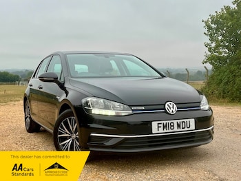 Used Volkswagen Golf 2018 for sale - 75704364: Photo