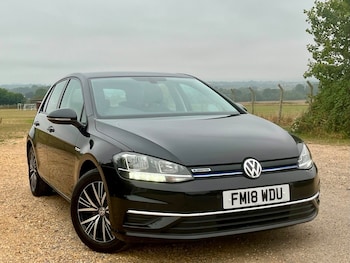 Used Volkswagen Golf 2018 for sale - 75704364: Photo