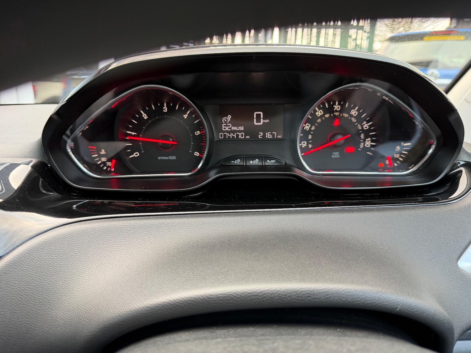 Used Peugeot 208 2014 for sale - 76957468: Photo 14