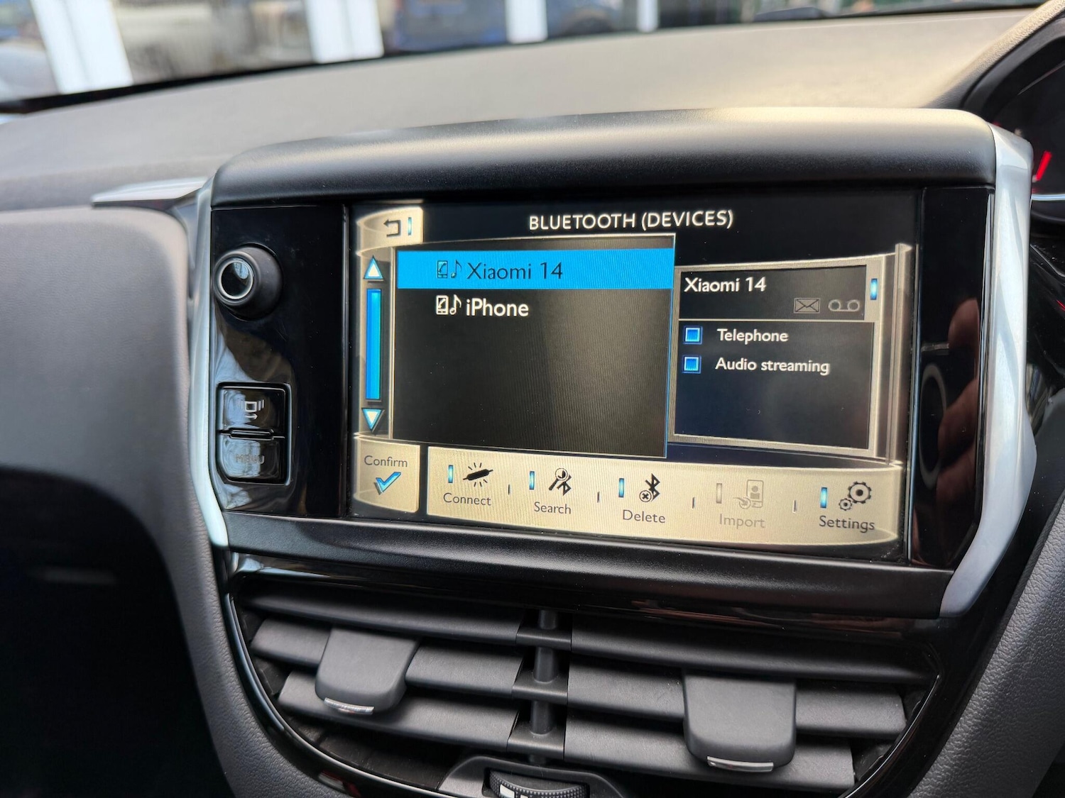 Used Peugeot 208 2014 for sale - 76957468: Photo 8