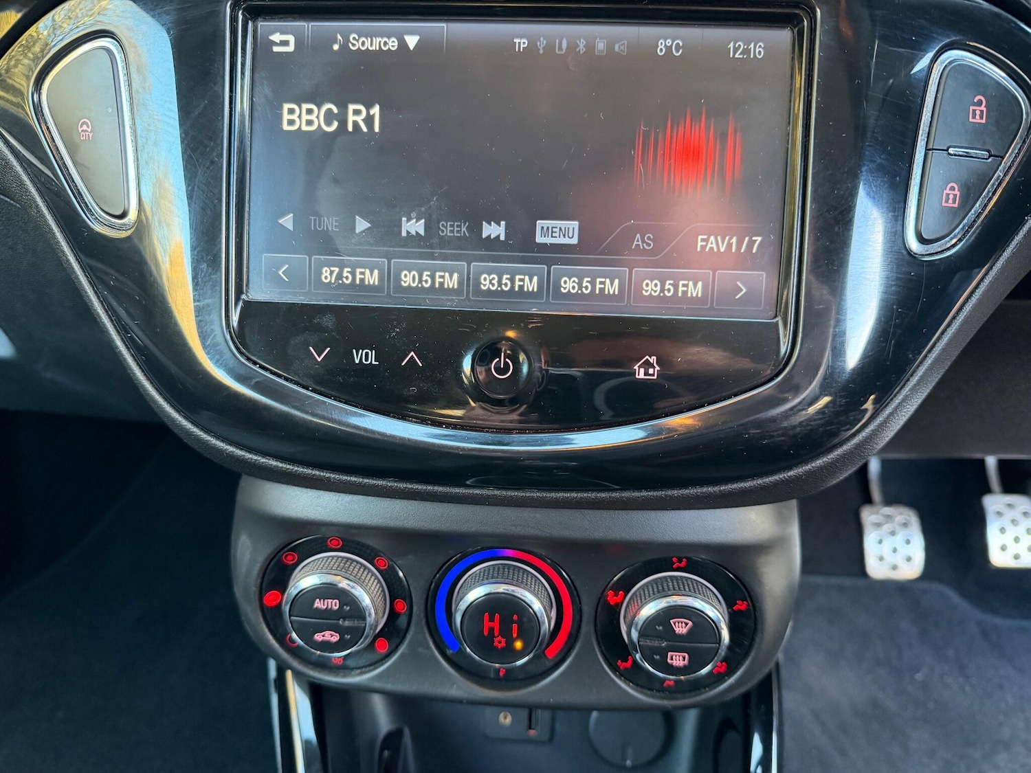 Used Vauxhall ADAM 2014 for sale - 76957483: Photo 11