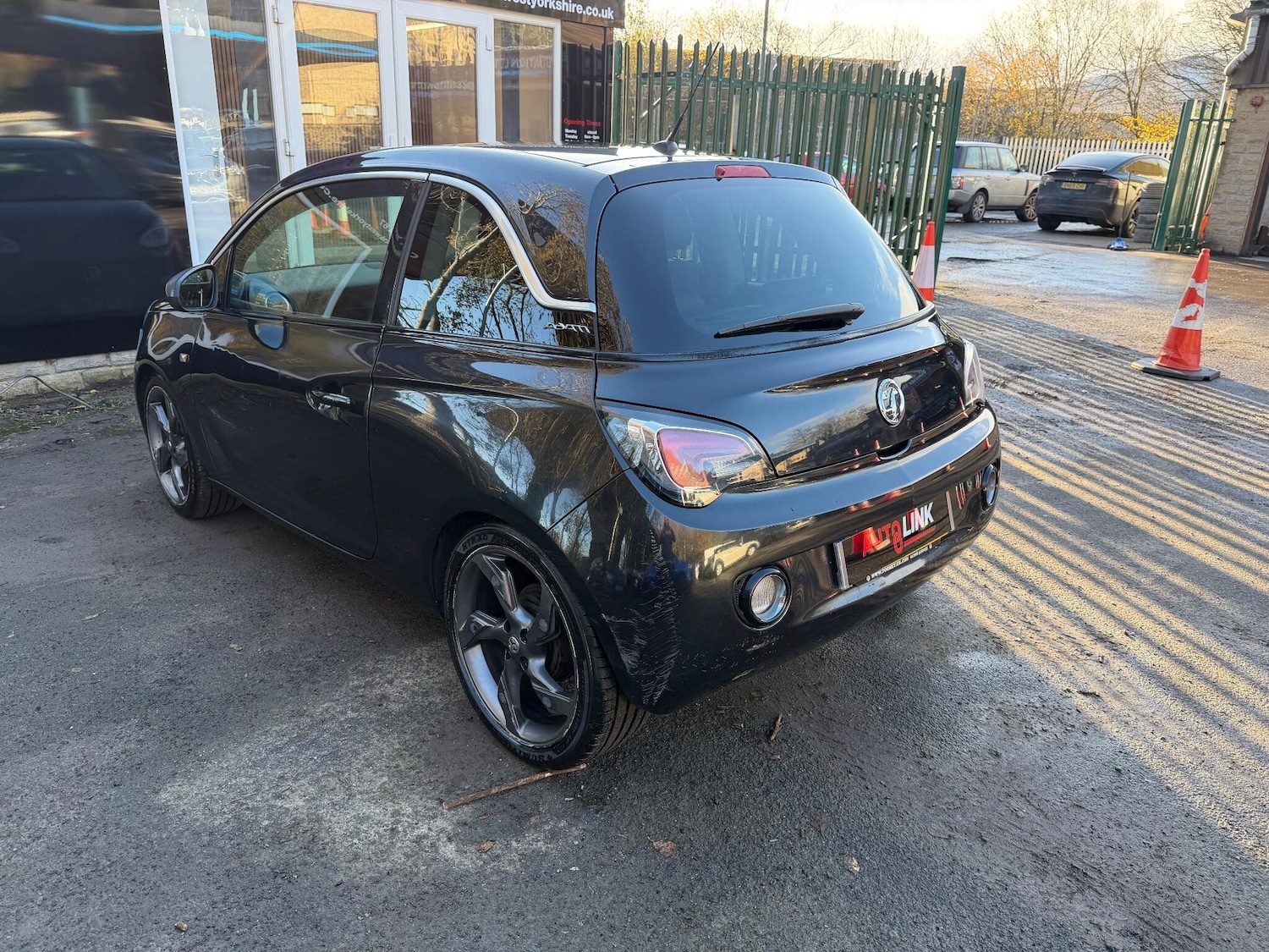 Used Vauxhall ADAM 2014 for sale - 76957483: Photo 6