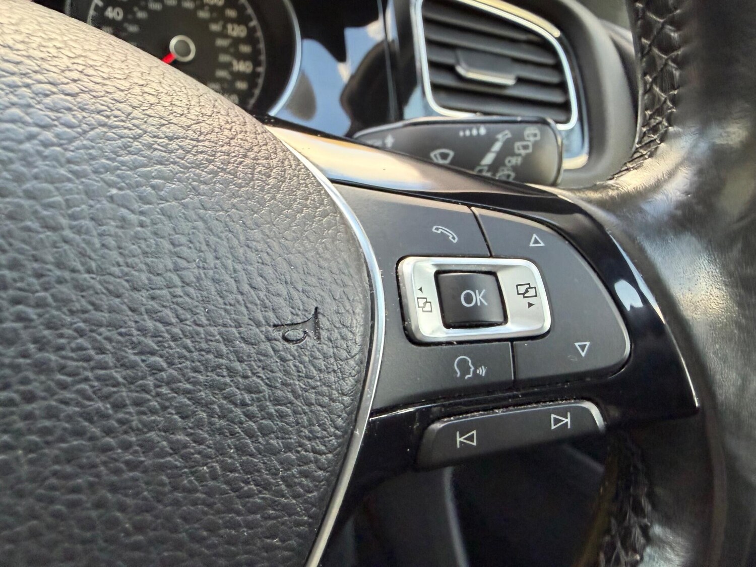 Used Volkswagen Golf 2013 for sale - 76957480: Photo 10