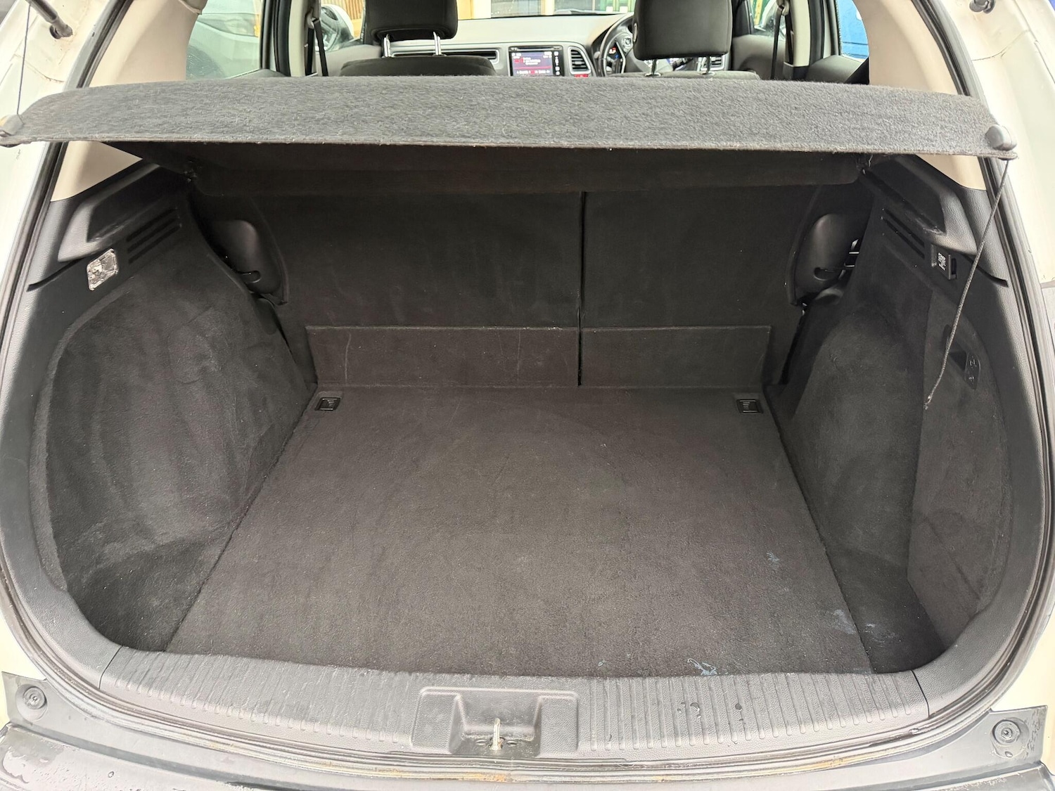 Used Honda HR-V 2016 for sale - 77156004: Photo 10