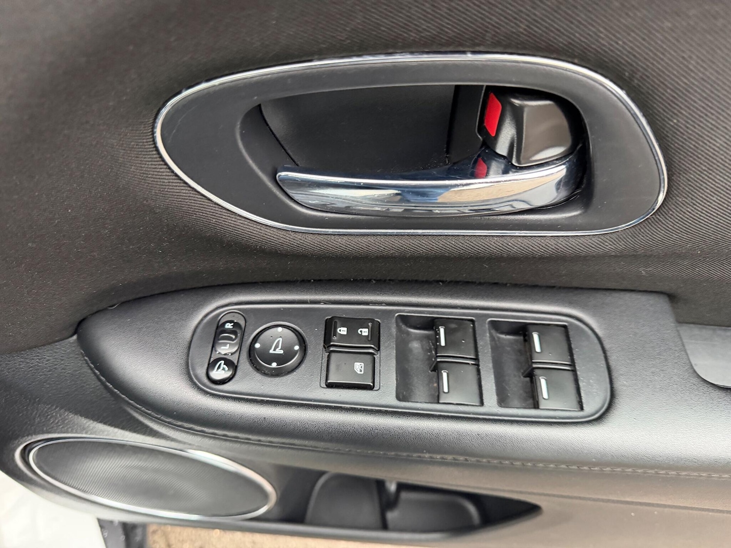 Used Honda HR-V 2016 for sale - 77156004: Photo 12