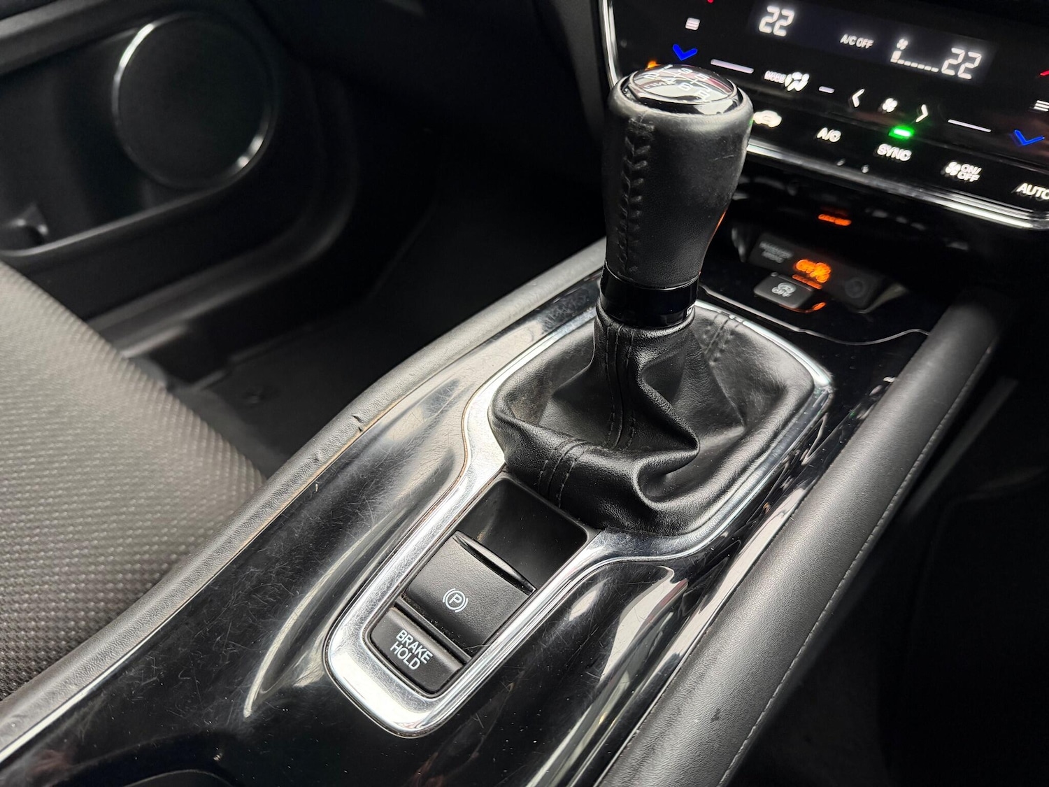 Used Honda HR-V 2016 for sale - 77156004: Photo 13