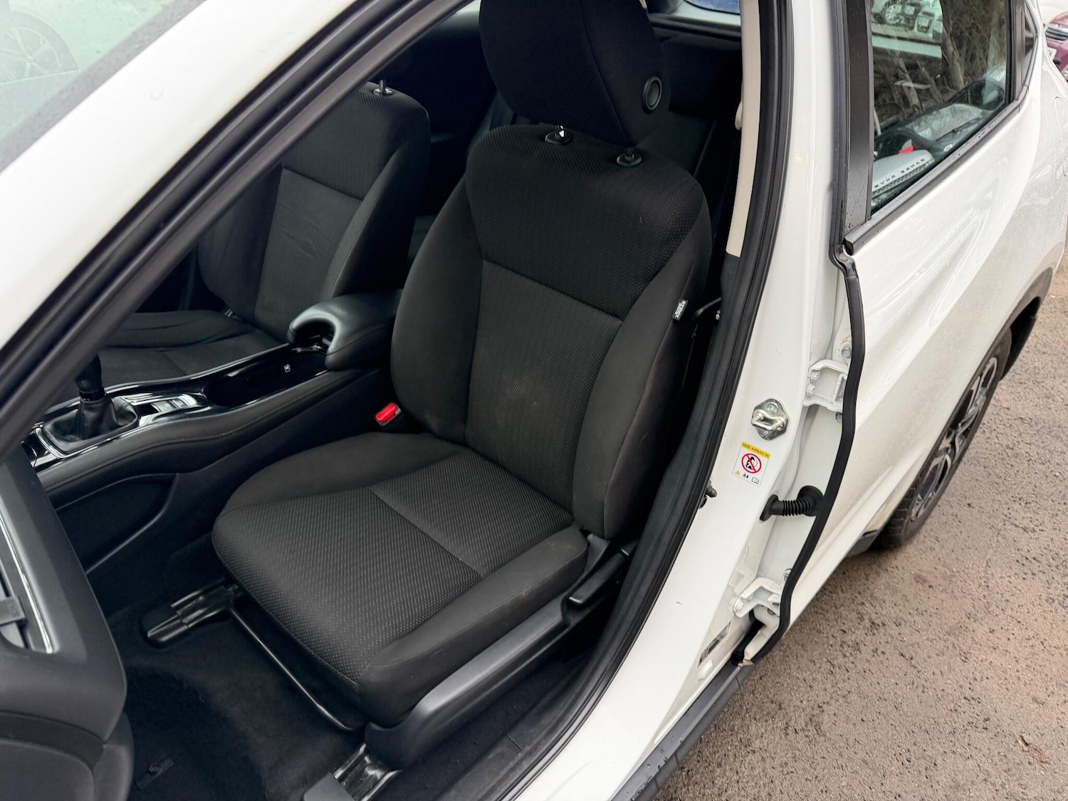 Used Honda HR-V 2016 for sale - 77156004: Photo 8