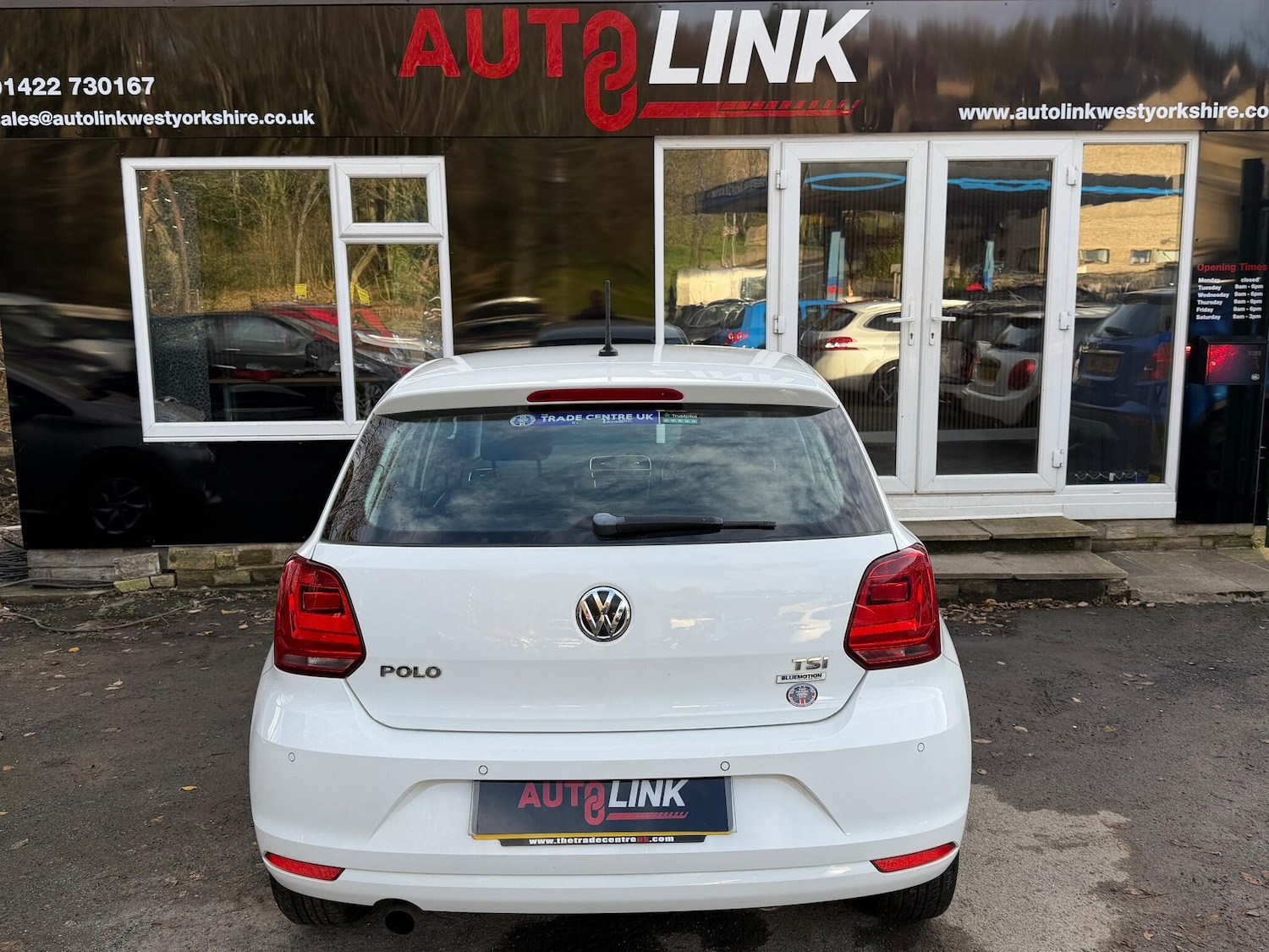 Used Volkswagen Polo 2015 for sale - 76957478: Photo 4