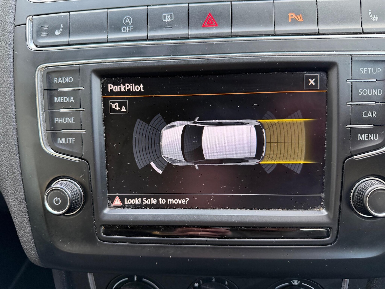 Used Volkswagen Polo 2015 for sale - 76957478: Photo 8