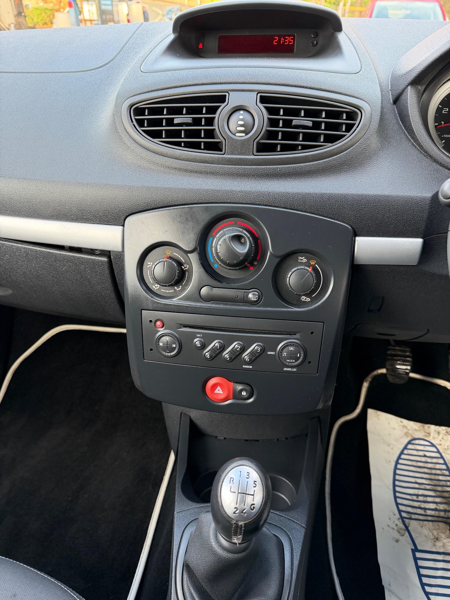 Used Renault Clio 2008 for sale - 76957487: Photo 7