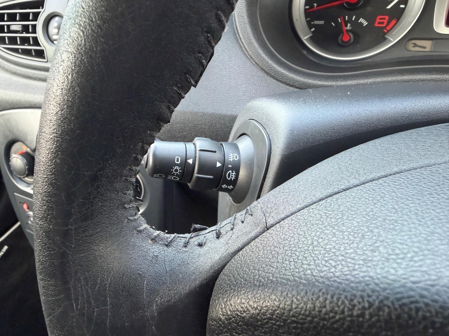 Used Renault Clio 2008 for sale - 76957487: Photo 9