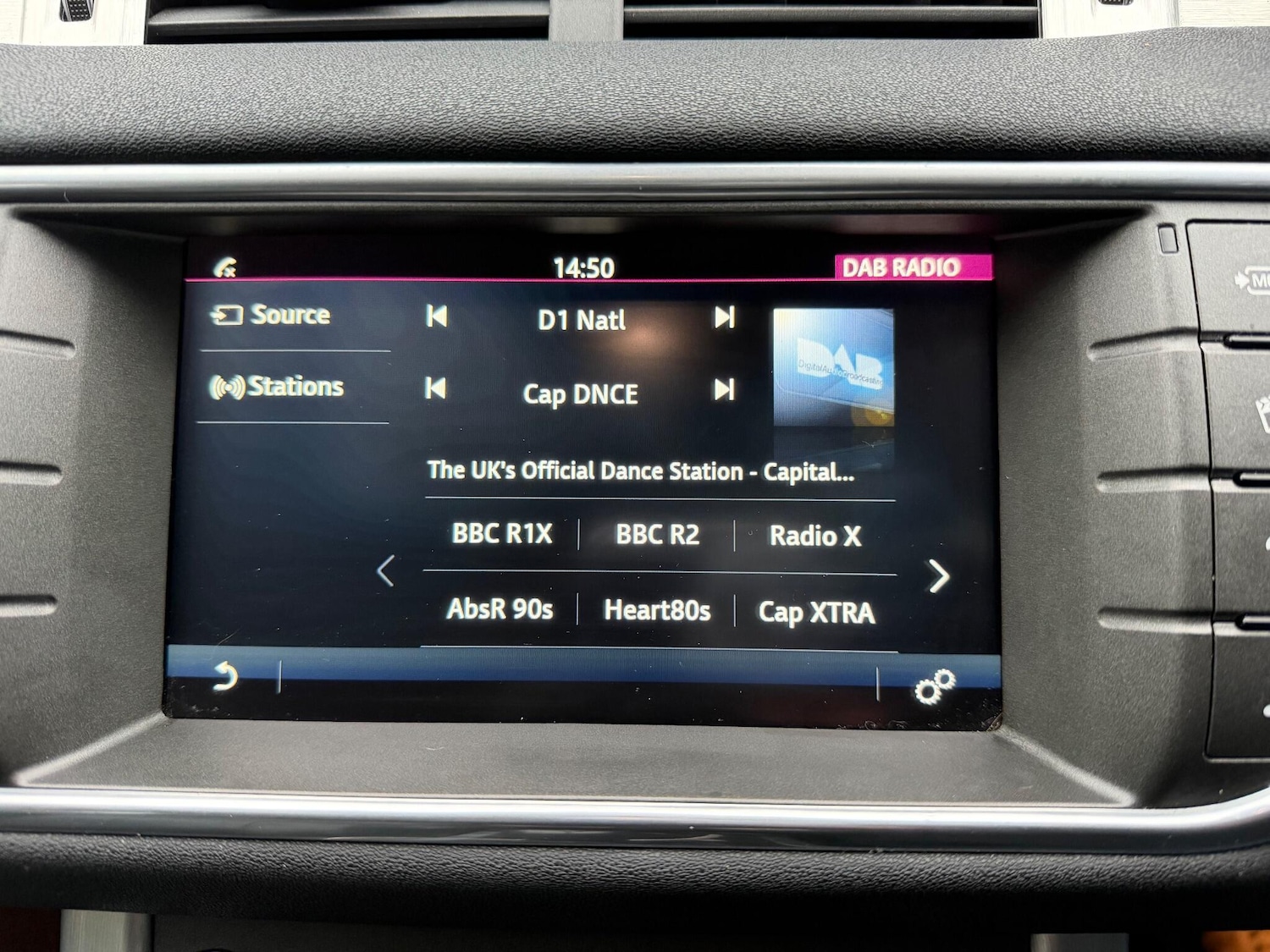 Used Land Rover Range Rover Evoque 2015 for sale - 77143288: Photo 16