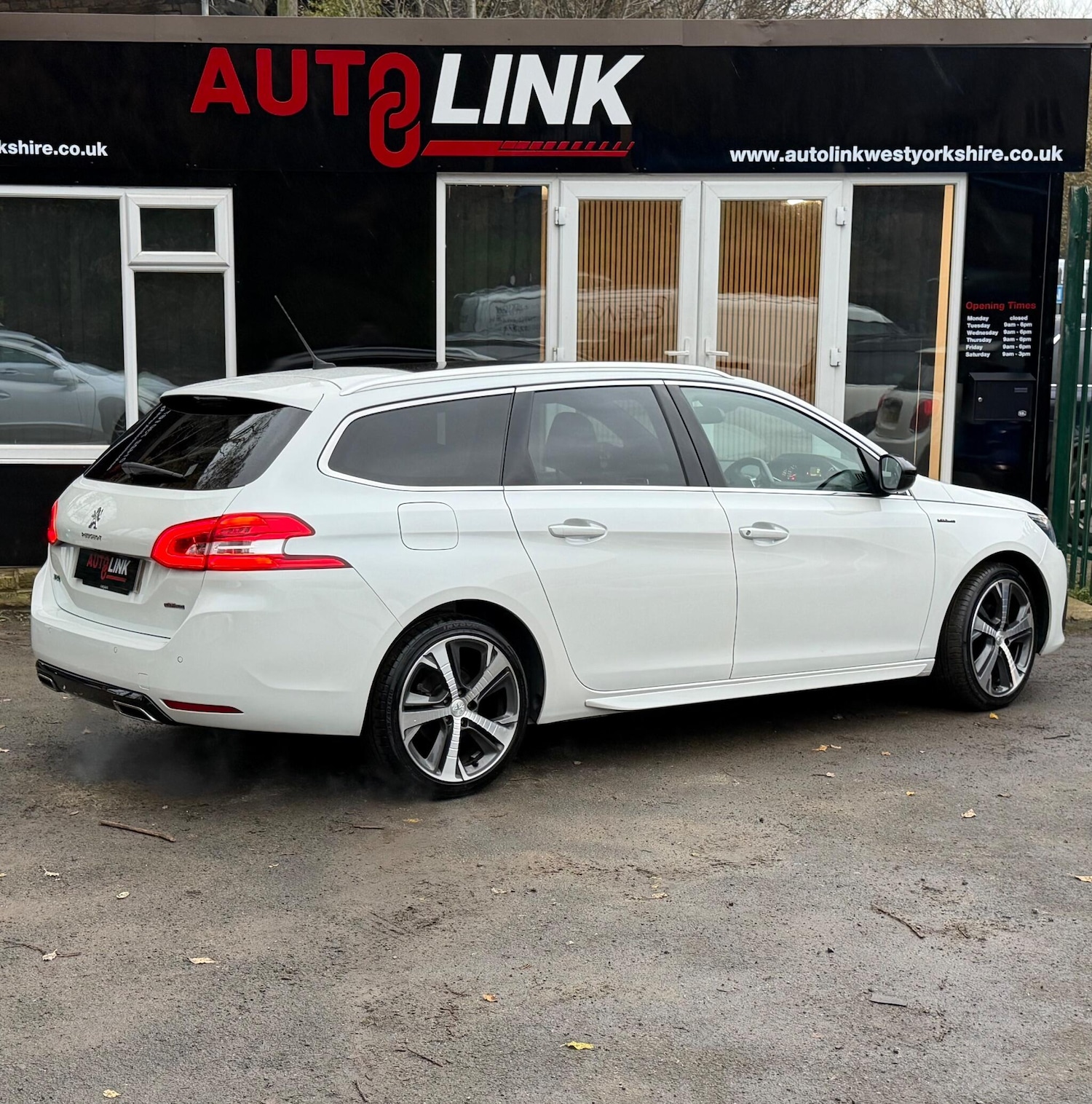 Used Peugeot 308 2018 for sale - 76957470: Photo 6