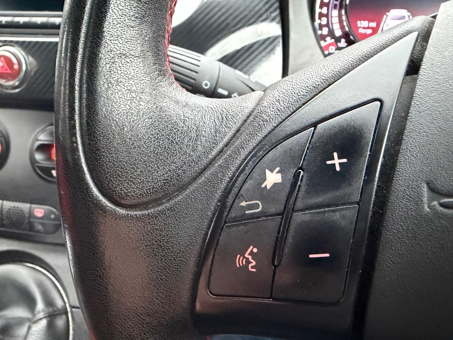 Used Fiat 500 2015 for sale - 76957486: Photo 8