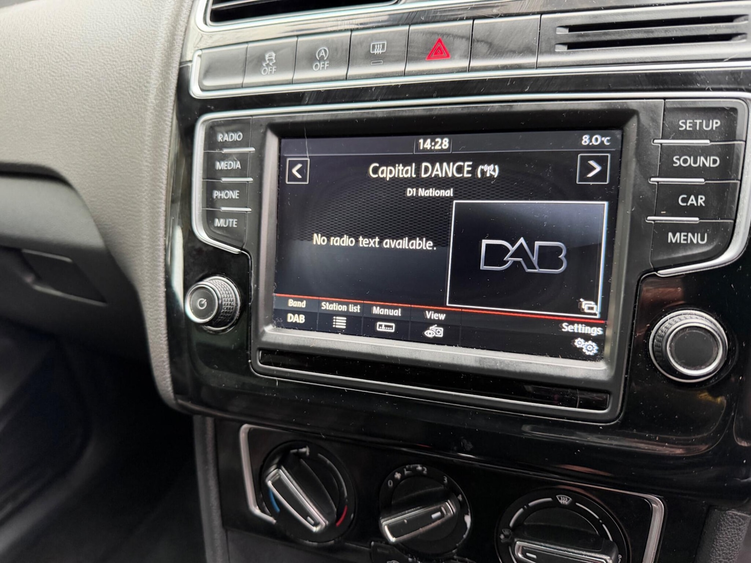 Used Volkswagen Polo 2016 for sale - 77214910: Photo 16