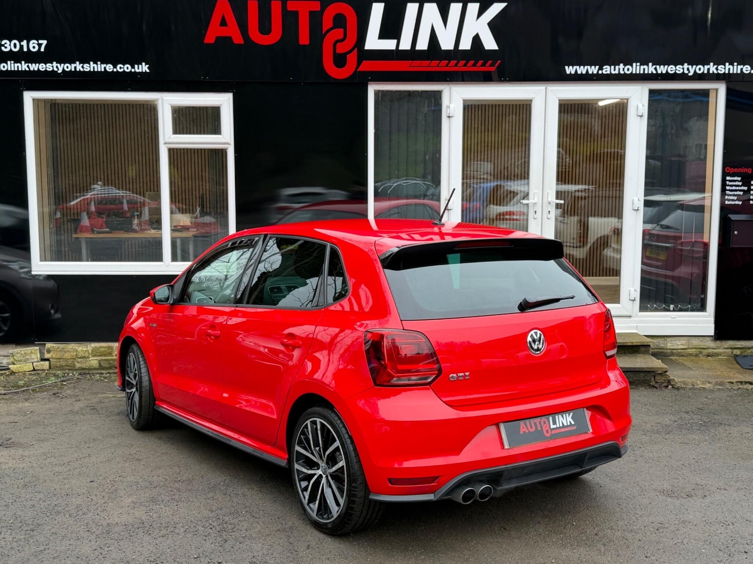 Used Volkswagen Polo 2016 for sale - 77214910: Photo 4