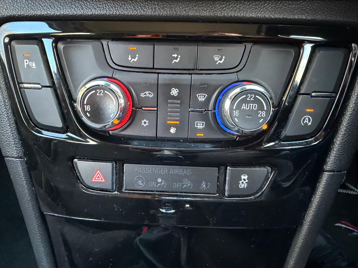 Used Vauxhall Mokka X 2018 for sale - 76957481: Photo 11