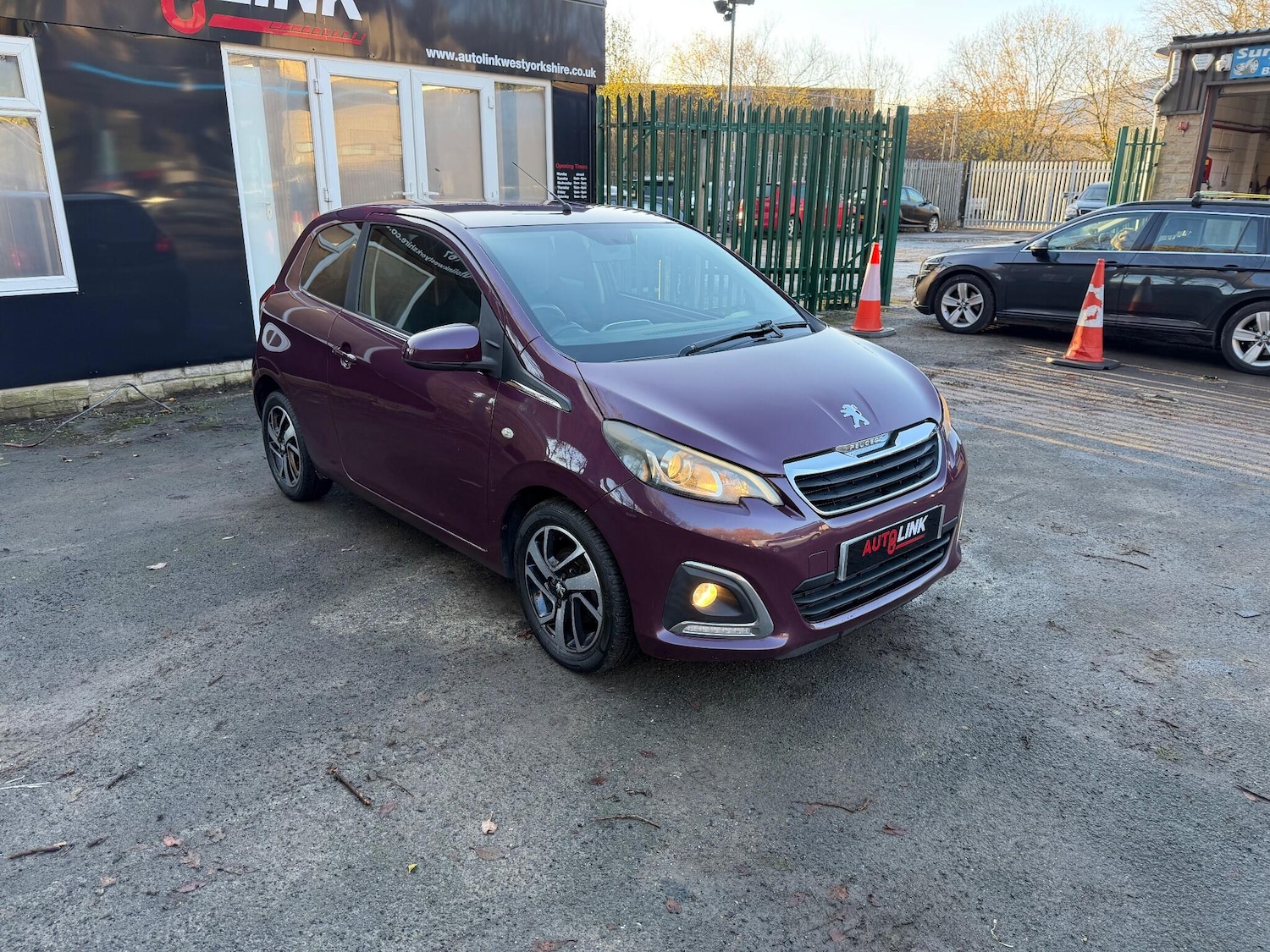Used Peugeot 108 2014 for sale - 76957484: Photo 2