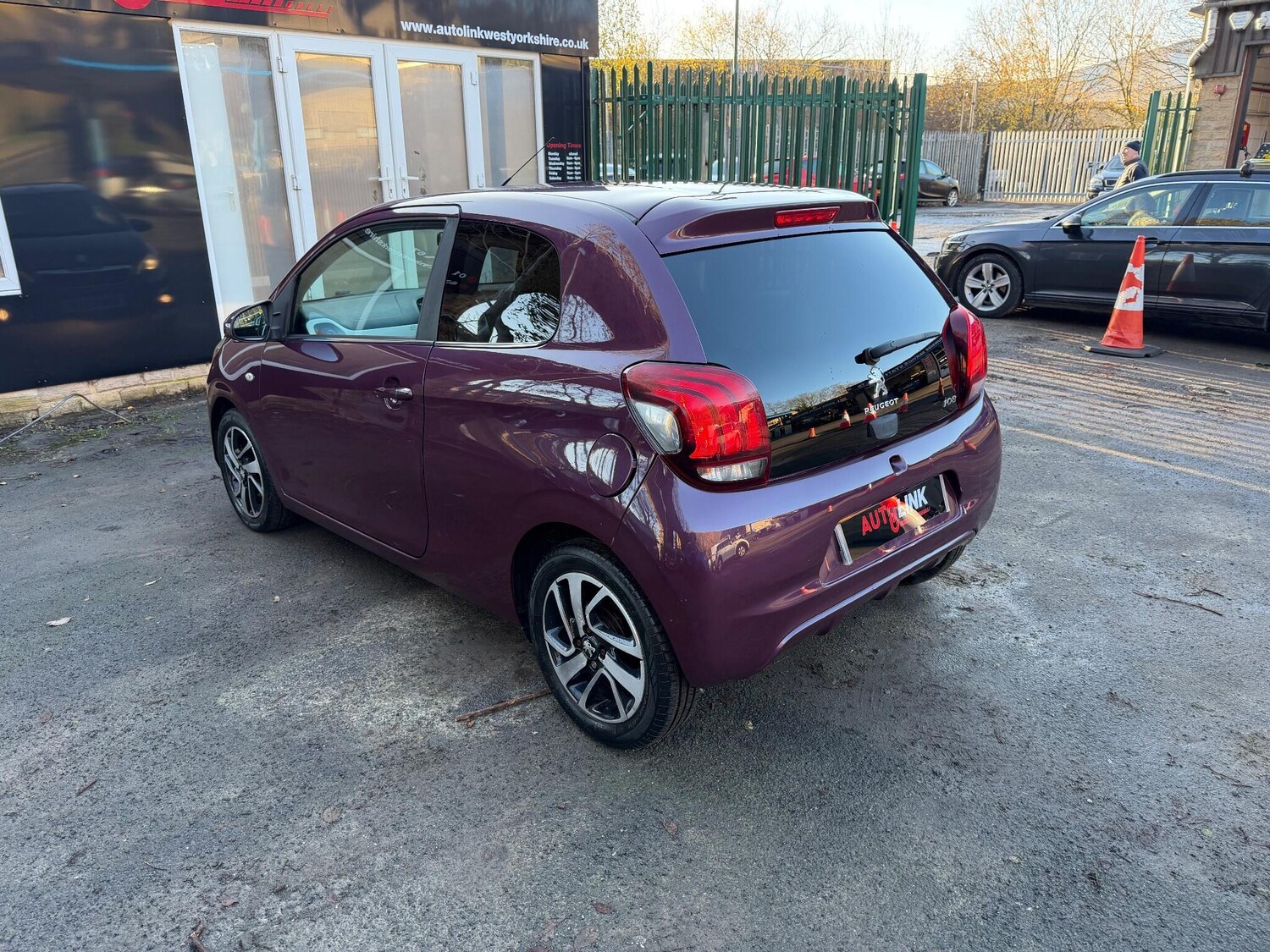 Used Peugeot 108 2014 for sale - 76957484: Photo 6