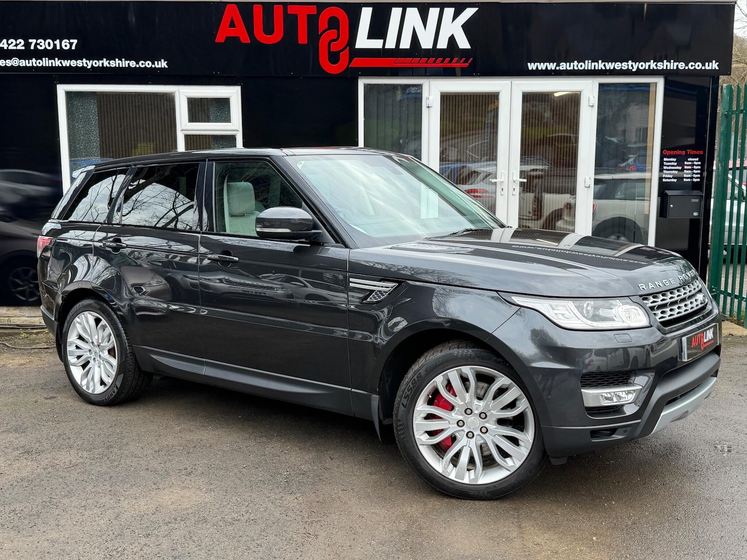Used Land Rover Range Rover Sport 2015 for sale - 77155503: Photo 1