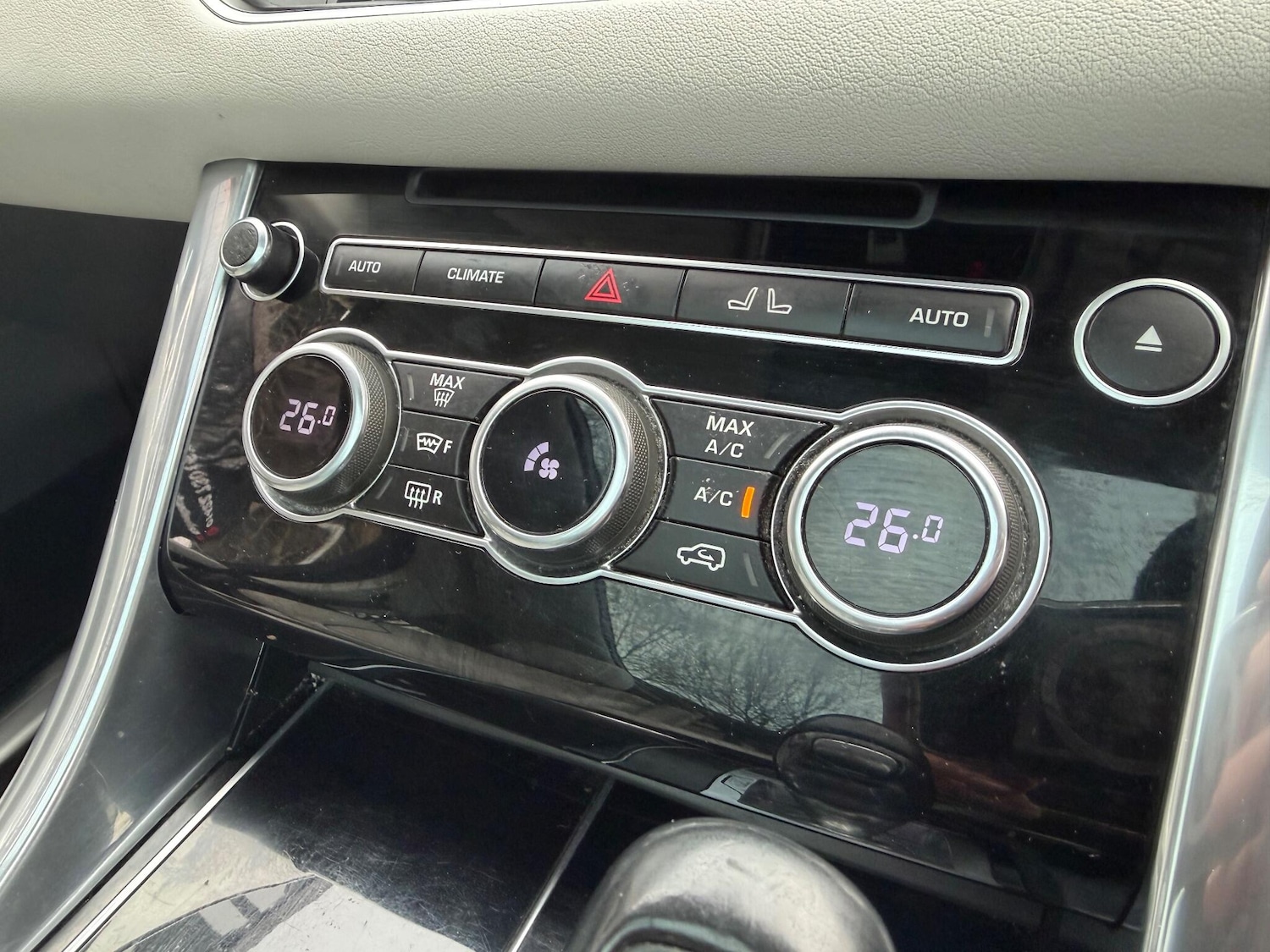 Used Land Rover Range Rover Sport 2015 for sale - 77155503: Photo 15