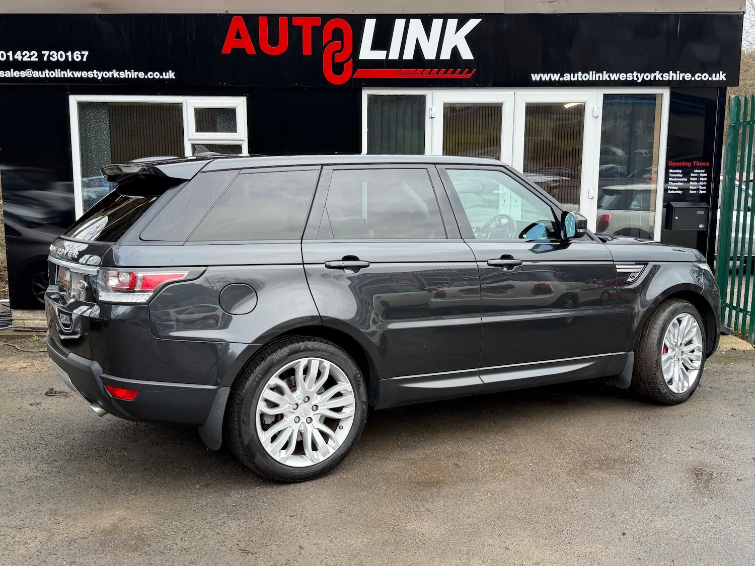 Used Land Rover Range Rover Sport 2015 for sale - 77155503: Photo 4