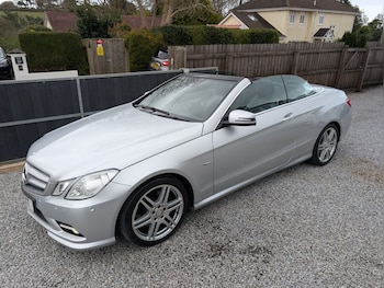 Used Mercedes-Benz E Class 2011 for sale - 77906518: Photo