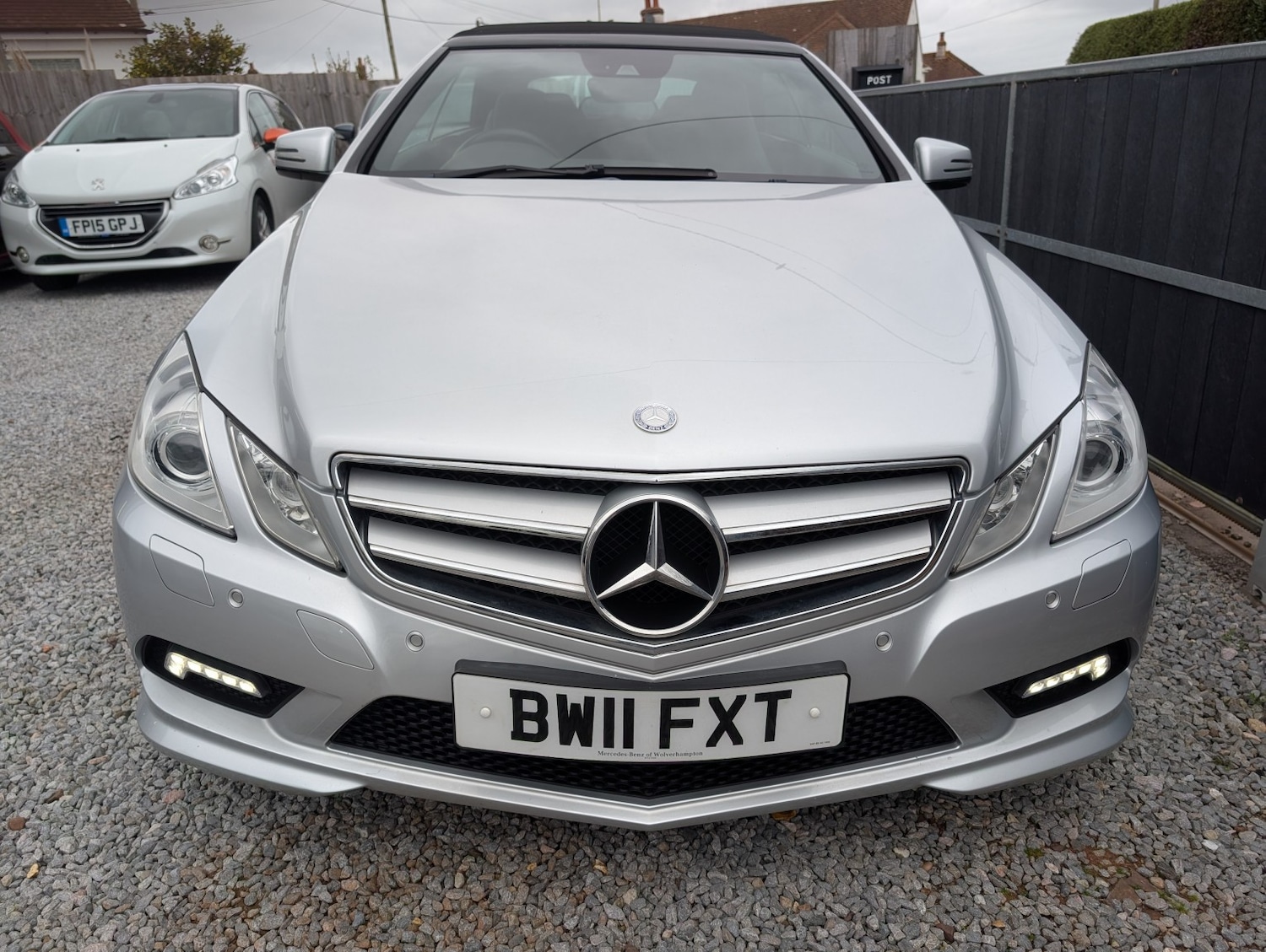 Used Mercedes-Benz E Class 2011 for sale - 77906518: Photo 4