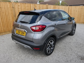 Used Renault Captur 2016 for sale - 79463393: Photo