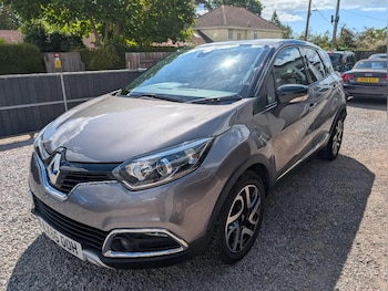 Used Renault Captur 2016 for sale - 79463393: Photo