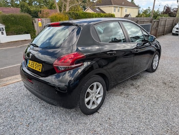 Used Peugeot 208 2015 for sale - 78577844: Photo