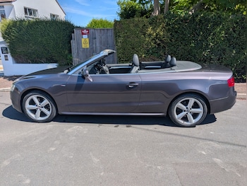 Used Audi A5 Cabriolet 2011 for sale - 79400772: Photo