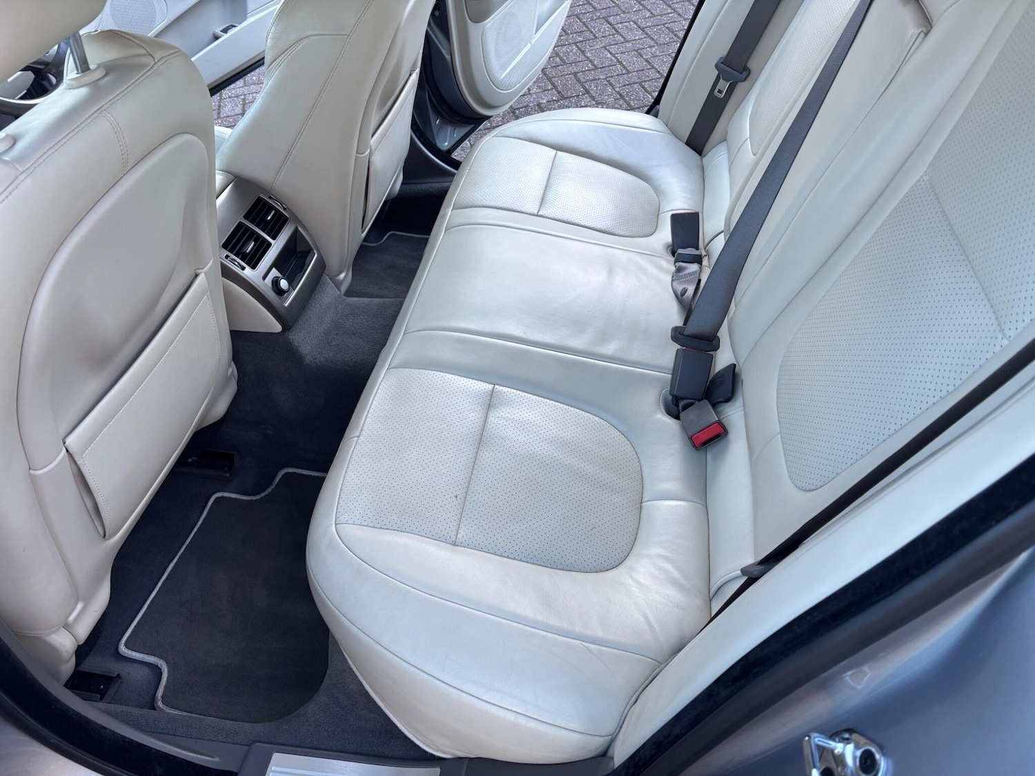 Used Jaguar XF 2010 for sale - 76802390: Photo 14