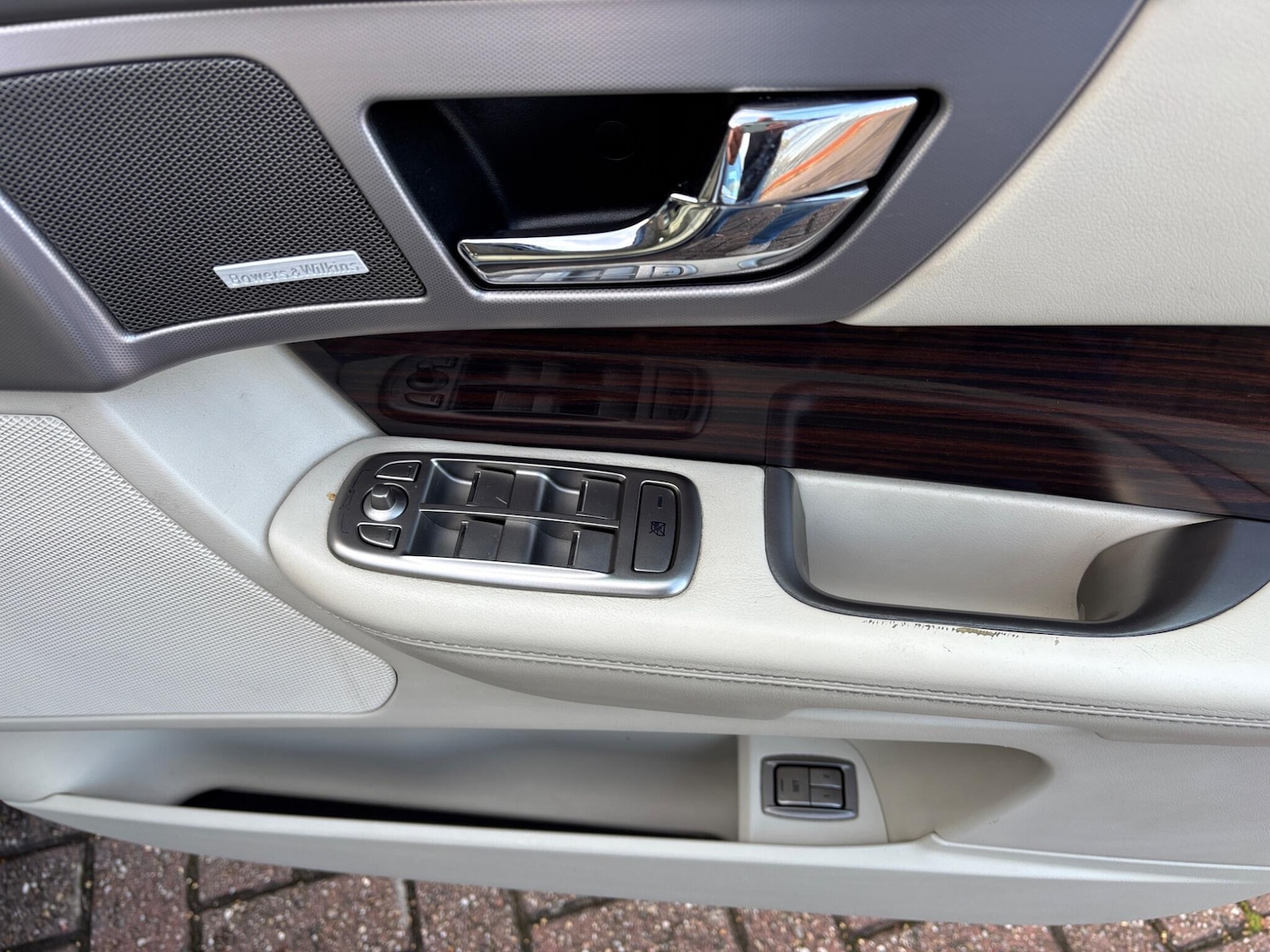 Used Jaguar XF 2010 for sale - 76802390: Photo 18