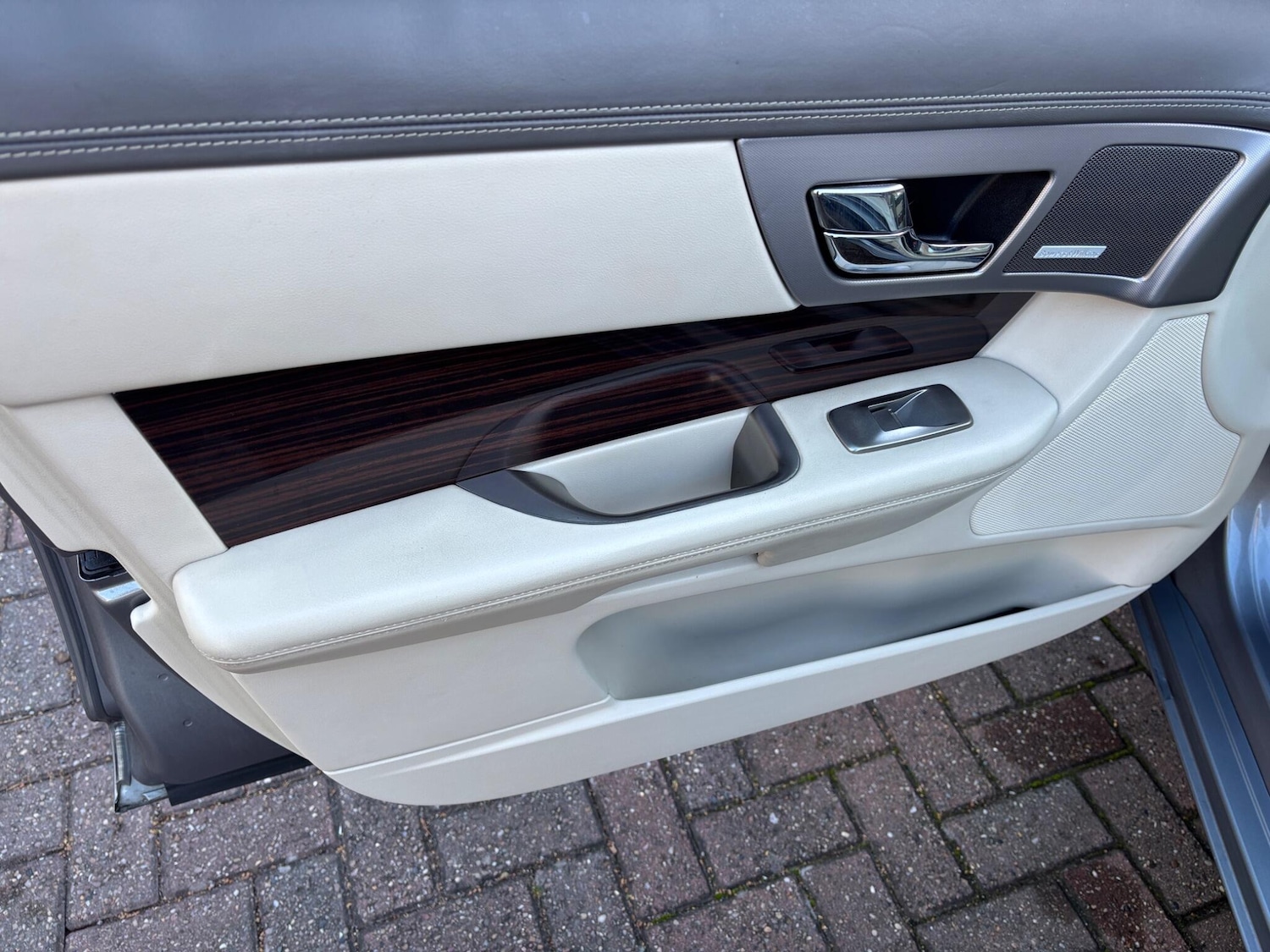 Used Jaguar XF 2010 for sale - 76802390: Photo 23