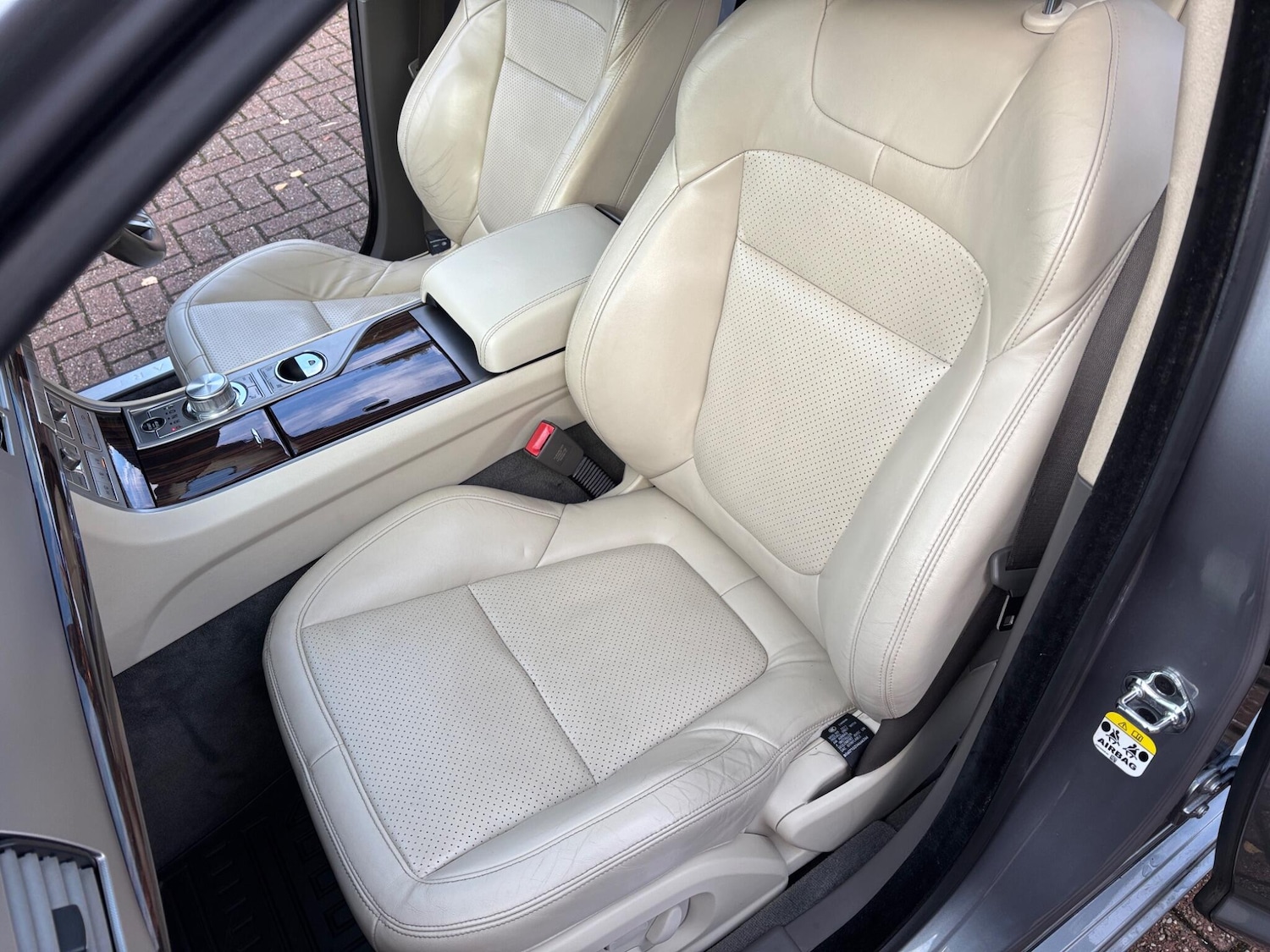 Used Jaguar XF 2010 for sale - 76802390: Photo 38