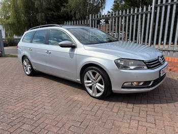 2013 (13) - 2.0 TDI Bluemotion Tech Highline 5dr