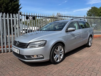 Used Volkswagen Passat 2013 for sale - 77057394: Photo