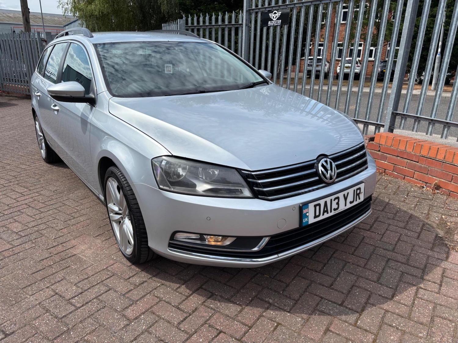 Used Volkswagen Passat 2013 for sale - 77057394: Photo 5