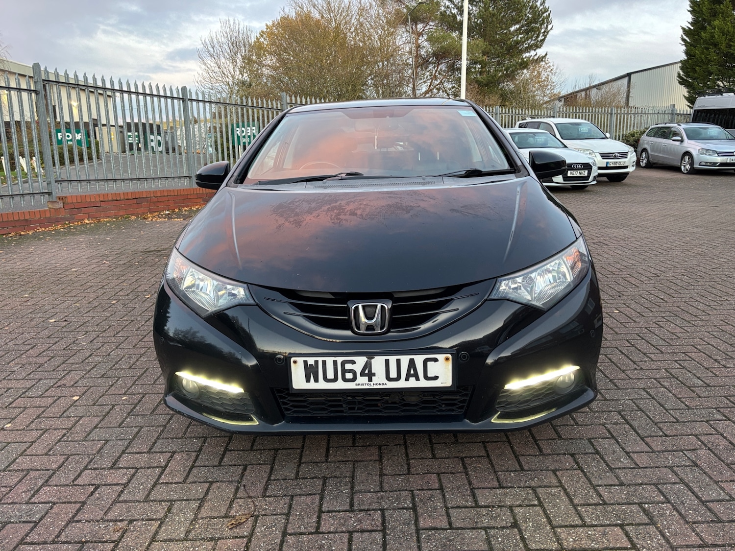 Used Honda Civic 2014 for sale - 76884682: Photo 15