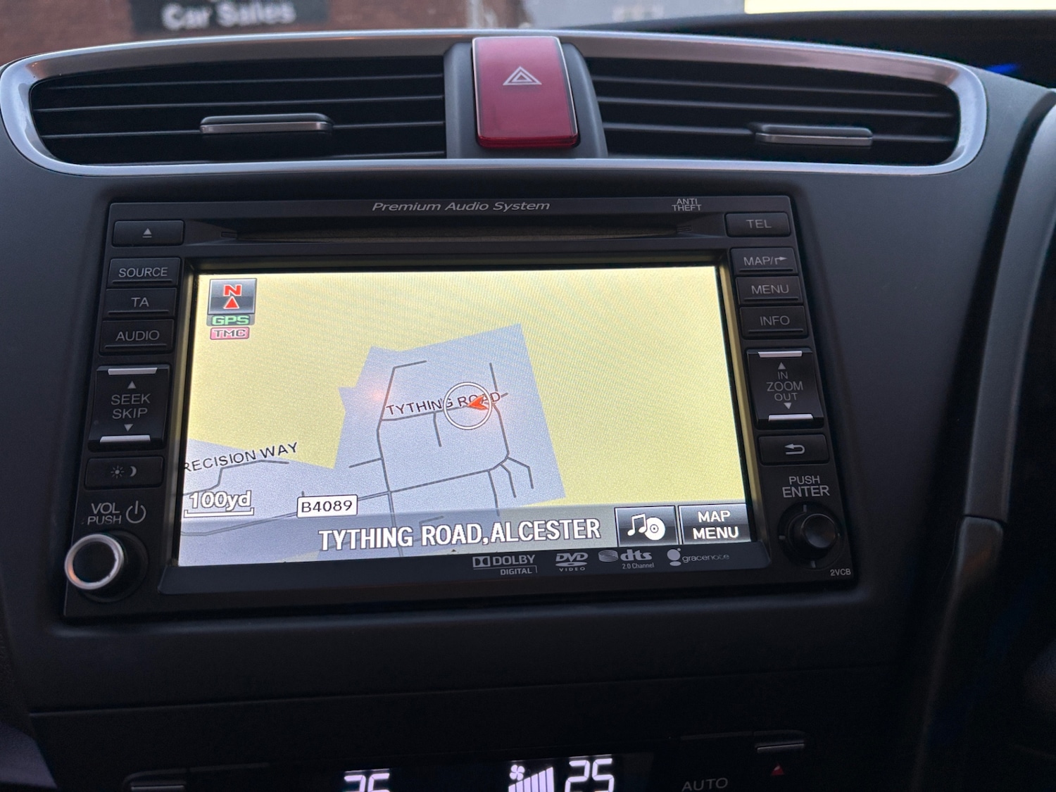 Used Honda Civic 2014 for sale - 76884682: Photo 26